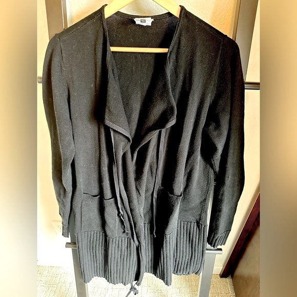 Black tie sweater from cabi - Picture 1 of 3